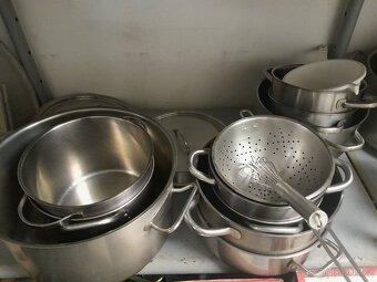 Vybavení a příslušenství z restaurace/kuchyně - 18