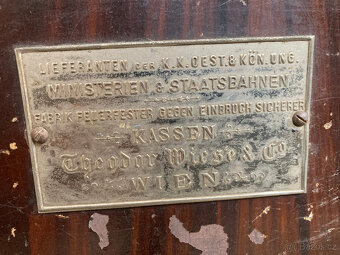 Trezor starožitný Popelka za 12.000 kč - 18