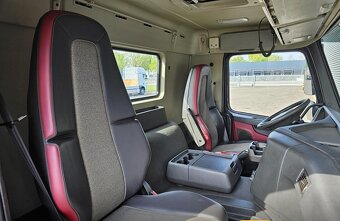 Volvo FMX 460 - 8x4 – JNK-Hiab XR 30S63 – EURO 6 - 18