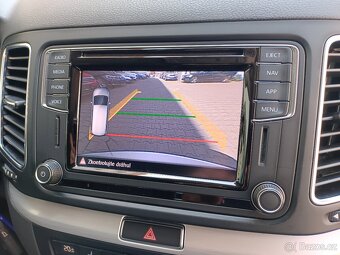 VW Sharan Comfortline 2.0TDI 110kW DSG Bi-Xenon Tažné Kamera - 18