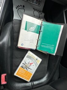 Volkswagen Passat 2.0 TDI NAVI AUTOMAT DSG ČR SPZ - 18
