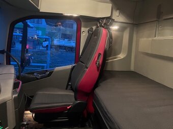 Volvo FH - 18