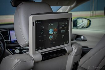 Chrysler Pacifica - 18