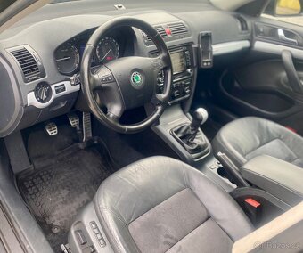 Škoda Octavia SCOUT 2.0 TDI 4X4 103KW COMBI ELEGANCE - 18