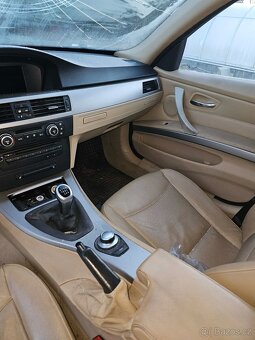 BMW e91 330d 2008 - Na náhradní díly - 18