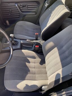 BMW E30, 316i, sedan, TOP stav 2 majitel v ČR. - 18