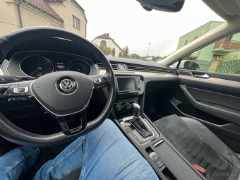 VOLKSWAGEN PASSAT 2.0BI-TDI 176KW 4x4 1.M KOUP V ČR HIGHLINE - 18