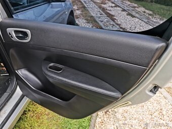 Peugeot 307 kožené sedačky - 18