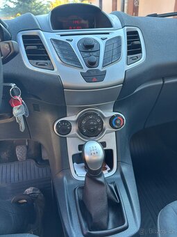 Ford Fiesta 1.25 60KW První majitel 106 600km, benzín - 18