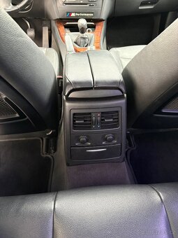 BMW e90 320d - 18
