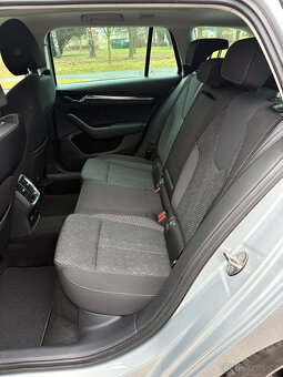 Škoda Octavia IV Combi 1.5 TSI e-TEC DSG - 18