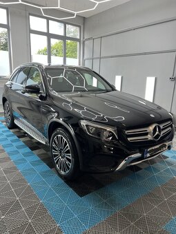 Prodám Mercedes-Benz GLC 220d 4x4 2015 Offroad packet - 18