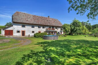 Prodej rodinného domu, 350 m² - Velenice, ev.č. 01011 - 18