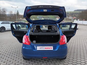 Suzuki Swift 1,2 i,4x4,VÝHŘEV,SERVIS,KOLA, - 18