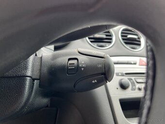 Peugeot 308 SW Combi 1.4 VTI 70KW, Klimatizace, Nová STK - 18