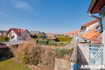 Mezonetový byt 4+kk (93.39 m²) se sdílenou zahradou (255 m²) - 18