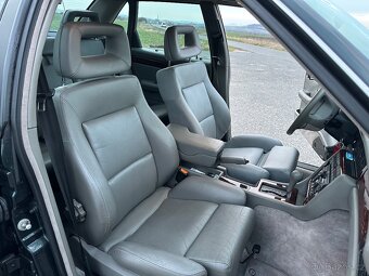 Audi V8 D11 4.2 206kw automat 4q - 18