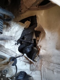 Prodám VW golf 7 1.6 TDI 81kw - 18