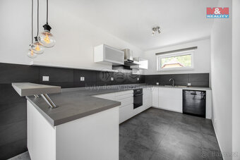 Prodej rodinného domu, 893 m², Helvíkovice - 18