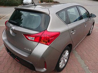 Toyota Auris 2.0 D-4D Active 12/2013 - 18