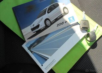 Peugeot 206 1,1 i 44 kW PLUS Serviska benzín - 18