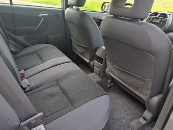 TOYOTA RAV4 2.0 D-4D 85kW 4x4 ALU, KLIMA, TAŽNÉ, STK 2026 - 18