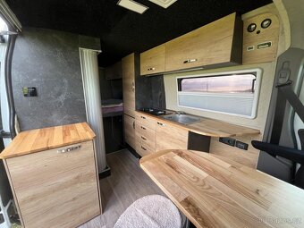 Obytná dodávka-Renault Master - 18