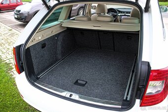 Škoda Superb Combi 2.0 TDI CR Business - 18
