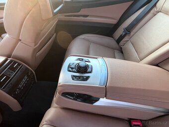 BMW 750ixDrive NightVision M Pacet 2012 226 600 km - 18