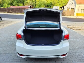 TOYOTA Avensis Limousine, 2.2 D-4D, r.v. 2015, plný servis - 18