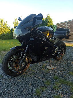Aprilia RSV 1000 R.V.2002 - 18