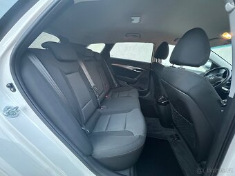 Hyundai i40 2017, 1,6 CRDi, 109tis.TOP stav.1.maj.Čr - 18