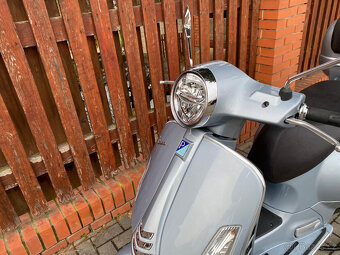 Vespa GTS 300 Hpe (2021) - 18