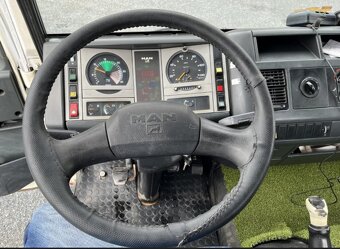 Man L2000 - 18