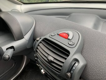 Smart Fortwo 0.7 i  Automat  Klima - 18