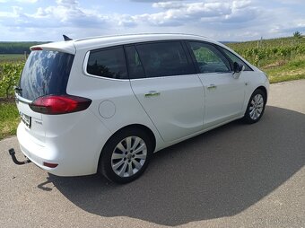 Zafira 7 míst - 18