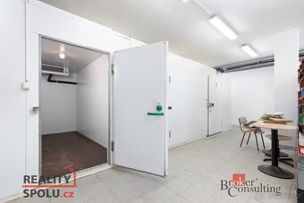 Prodej, komerční/ubytování, 1036 m2, Chářovská 915/129, Pod  - 18