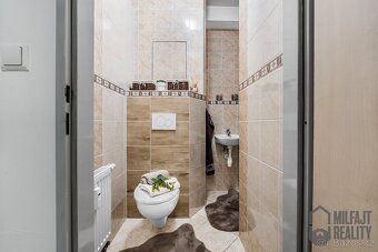 Mezonetový byt 4+kk | 112 m2, terasa, sklep, 3x parking, pří - 18
