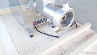 Profesionální gastro mlýn na maso BRAHER TM-114 - 18