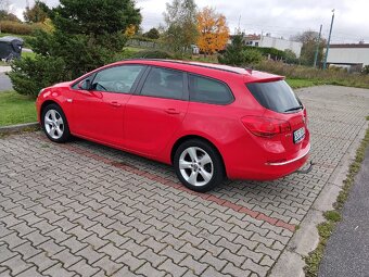 Opel Astra sports Tourier 1,6 CDTI 100 kW. - 18