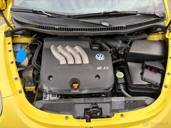 VOLKSWAGEN New Beetle 2.0i 1999 - 18