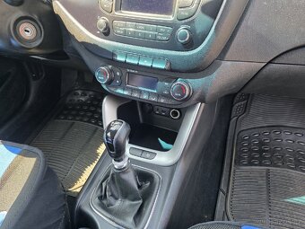 Kia Ceed 1.6 GDI 99kw Park senzor Benzín - 18