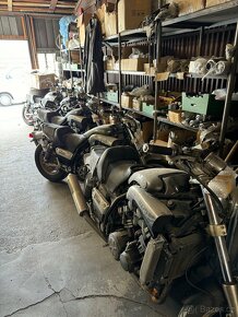 200 ks vlastnich moto Honda,Yamaha,Ducati,Suzuki… ,skladem - 18