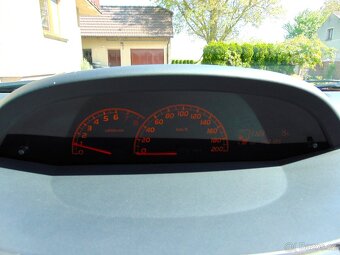 TOYOTA YARIS 1.0,BENZIN,PŮVOD ČR,KLIMA - 18