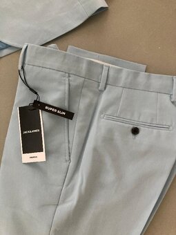 Pánský oblek zn. JACK JONES PREMIUM- NOVÝ PRODLOUŽ. DÉ - 18