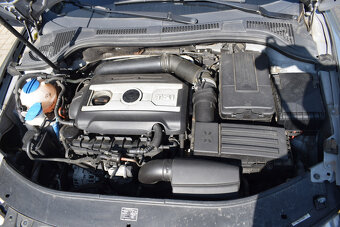 Škoda Superb 2 Kombi 1.8 Turbo, Webasto, Xenony, DSG, záruka - 18