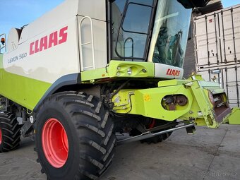 Sklízecí mlátička Claas Lexion 560, žací lišta V750 Vario, d - 18