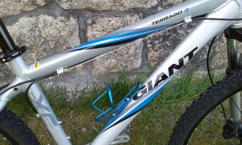 Horské kolo Giant Terrago 3 "S" - 18