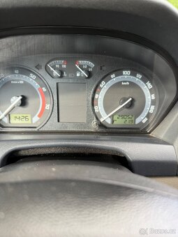 Škoda Fabia Combi 1.2/47KW. Stav tachometru 29 038KM. - 18