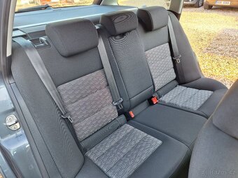 Škoda Octavia 1.6 TDi 77KW S.Kniha, Tažné zař. Ambi. Kombi - 18